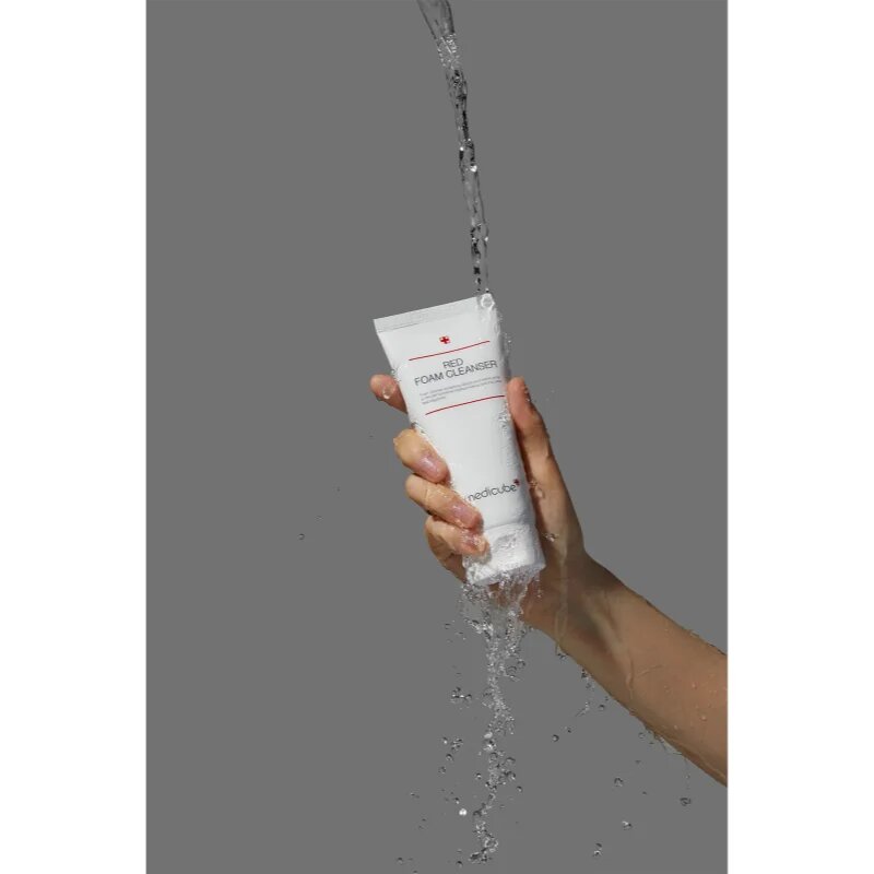 Medicube Red Foam Cleanser дълбокопочистваща пяна с успокояващ ефект 120 мл.