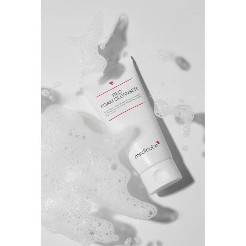 Medicube Red Foam Cleanser дълбокопочистваща пяна с успокояващ ефект 120 мл.