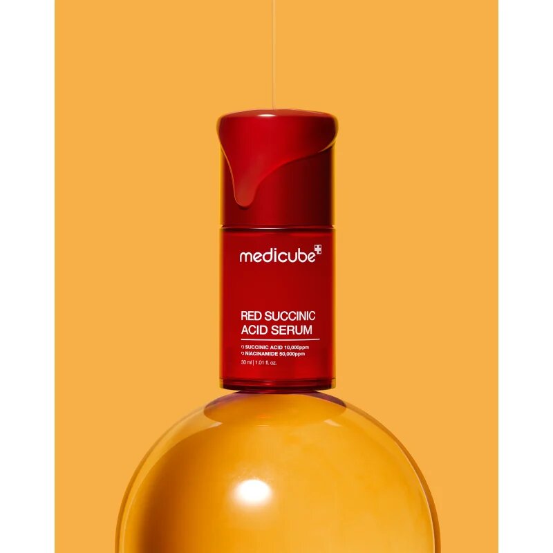 Medicube Red Succinic Acid Serum озаряващ серум с хидратиращ ефект 30 мл.