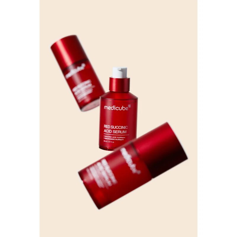 Medicube Red Succinic Acid Serum озаряващ серум с хидратиращ ефект 30 мл.
