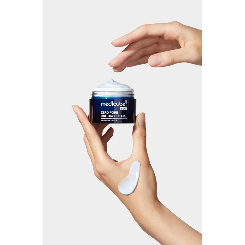 Medicube Zero Pore One Day Cream лек хидратиращ крем за стягане на порите 50 мл.