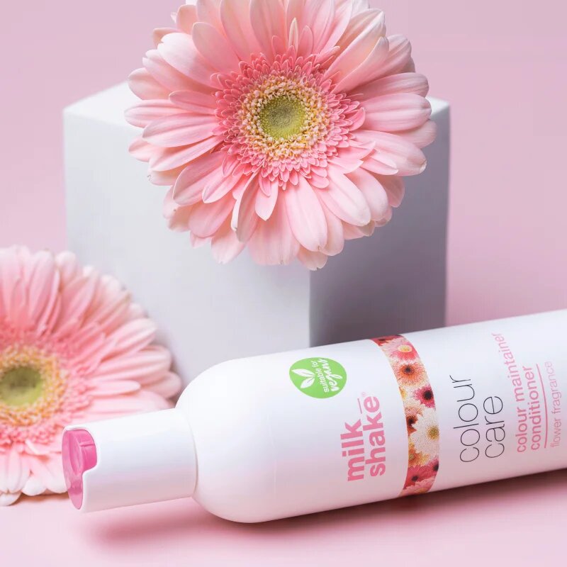 milk_shake® Colour Care Flower Fragrance хидратиращ балсам за защита на цветовете 300 мл.