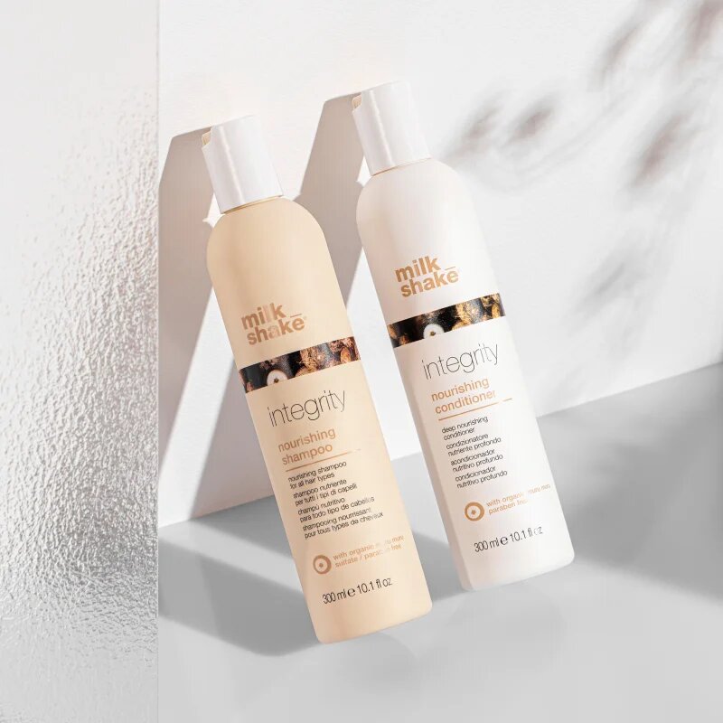 milk_shake® Integrity Set with Conditioner комплект за увредена и крехка коса