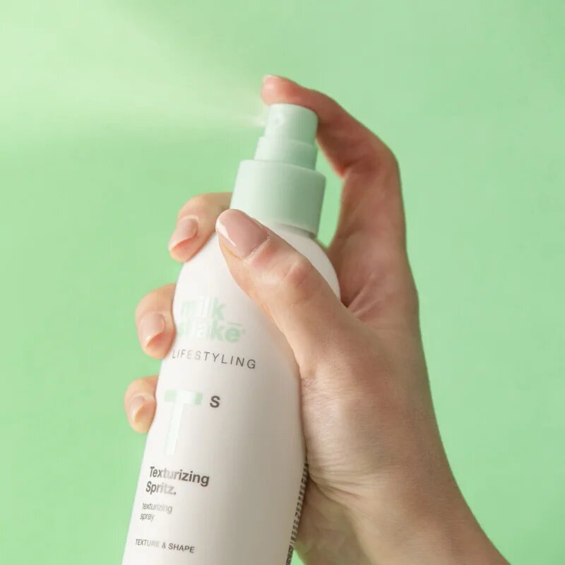 milk_shake® Lifestyling Texturizing Spritz спрей за обем 200 мл.