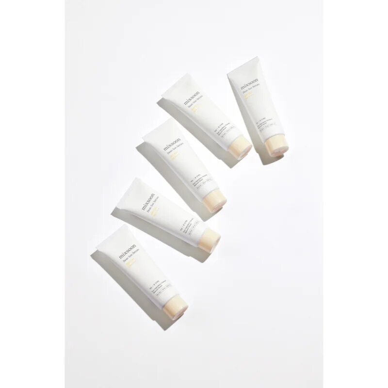 mixsoon Bean Sun Serum защитен серум с хидратиращ ефект SPF 50+ 50 мл.