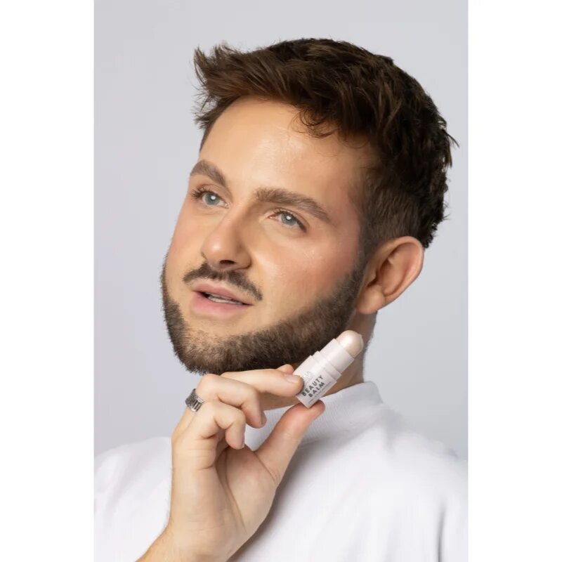 MUA Makeup Academy Beauty Balm кремообразен озарител в стик цвят Hi-Lite 4 гр.