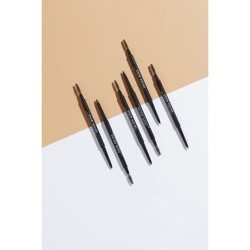 MUA Makeup Academy Brow Define прецизен молив за вежди с четка цвят Auburn 0.05 гр.