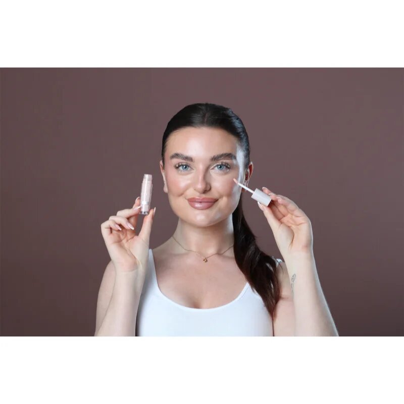 MUA Makeup Academy PRO/BASE Double Shot продукт за изсветляване на околоочната зона с кофеин цвят Medium to Deep 5 мл.