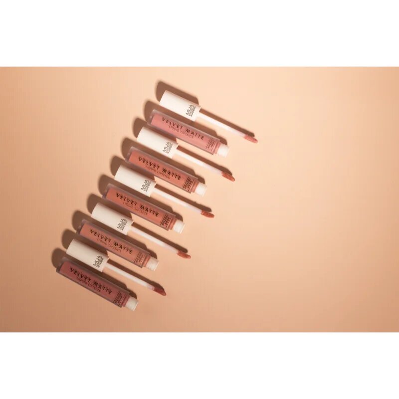 MUA Makeup Academy Velvet Matte Nude Edition матиращо течно червило цвят Soul 3 мл.