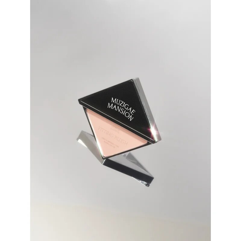 MUZIGAE MANSION Fitting Blush руж с матиращ ефект цвят 04 Vibe 5 гр.