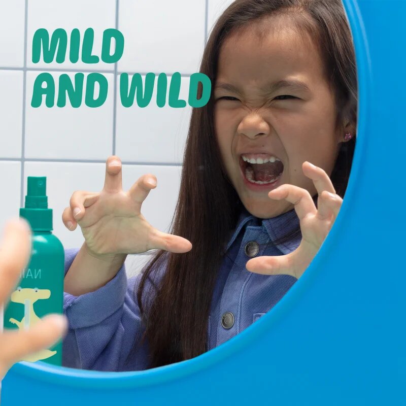 Naif Kids Detangling Spray спрей за коса за по-лесно разресване на косата за деца 200 мл.