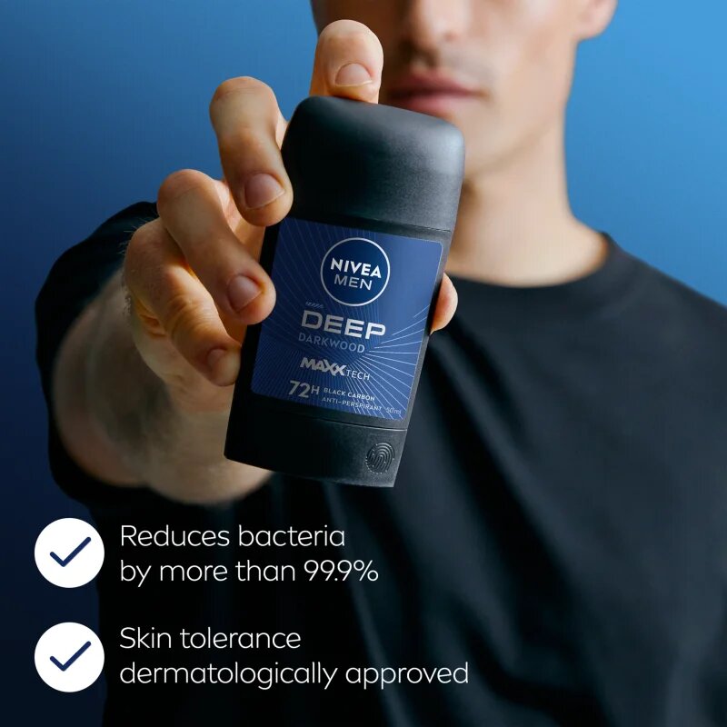 Nivea MEN Deep твърд антиперспирант за мъже Black Carbon Dark Wood 50 мл.