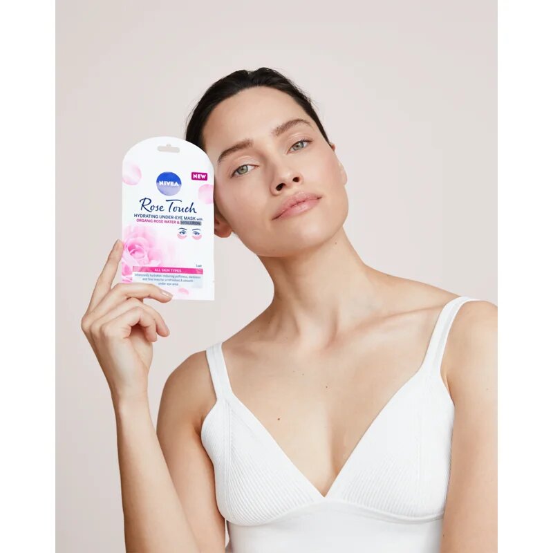 Nivea Rose Touch маска за очи 1 бр.