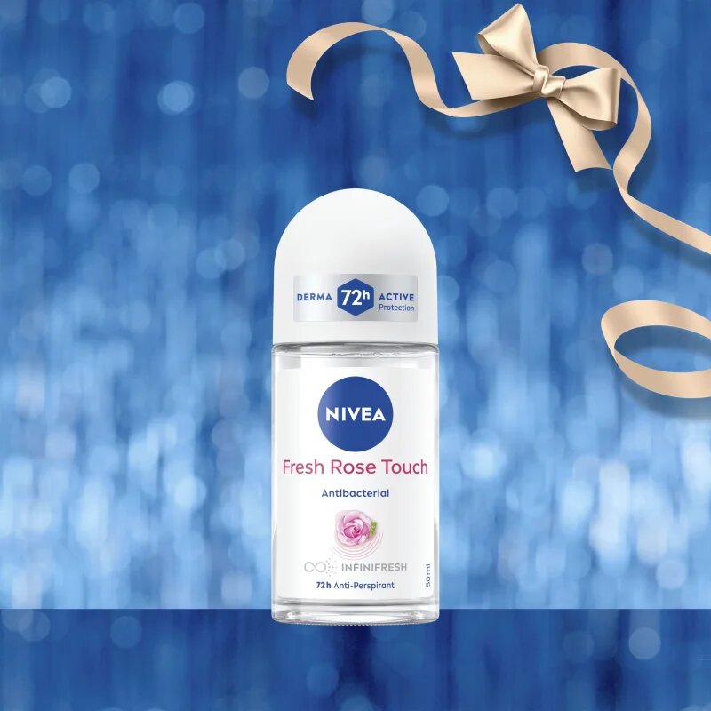 Nivea Rose Touch подаръчен комплект за подхранване и хидратация