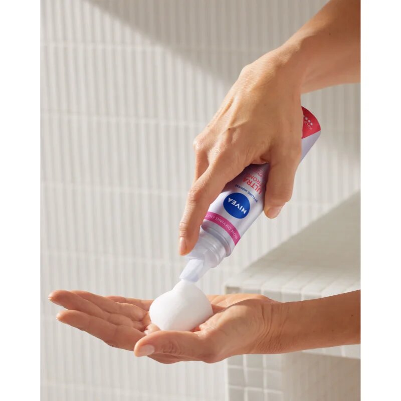 Nivea Ultra Strong пяна втвърдител 150 мл.