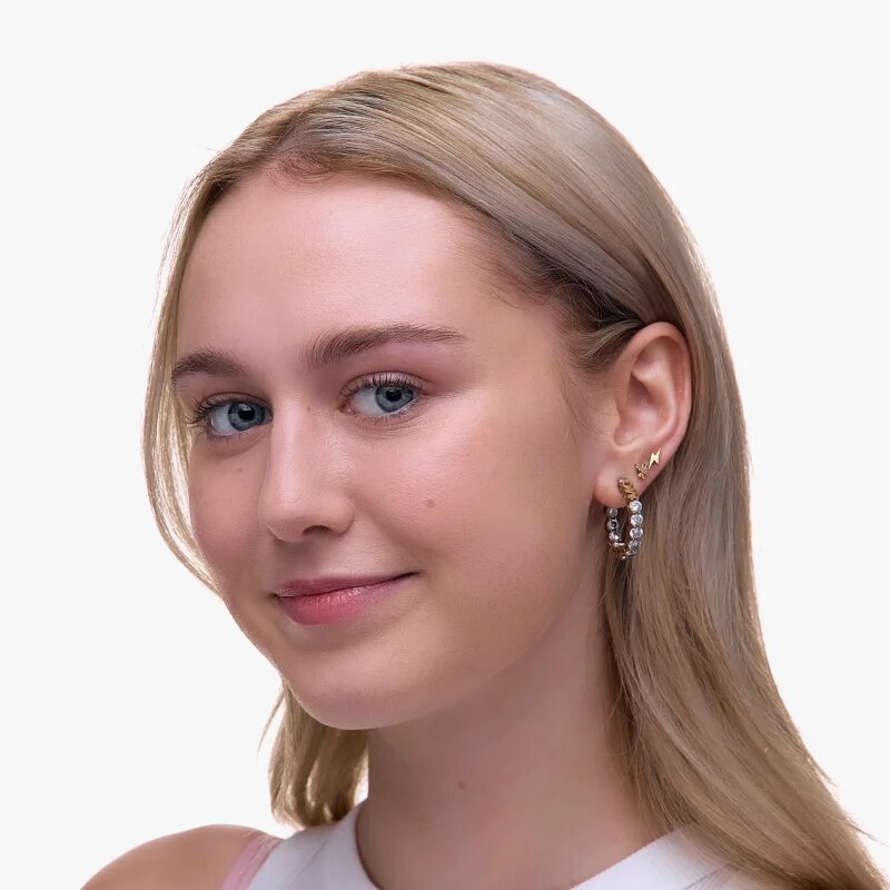 Notino Glow Foundation With SPF 50 & Plant Extracts озаряващ фон дьо тен SPF 50 01 Light Neutral 30 мл.