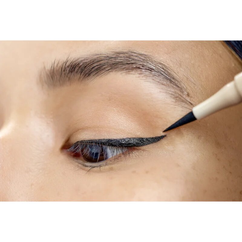 Notino Lifeproof Eye Liner Matte Black дълготрайна очна линия 00 Matte Black 1 мл.