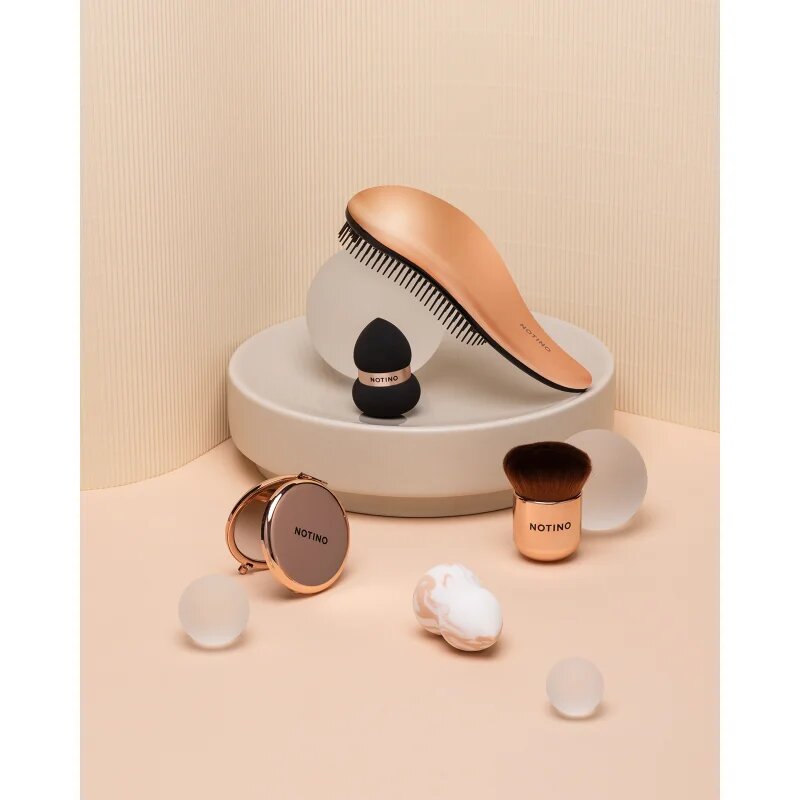 Notino Luxe Collection Make-up sponge with support ring гъбичка за фон дьо тен с поставка 1 бр.