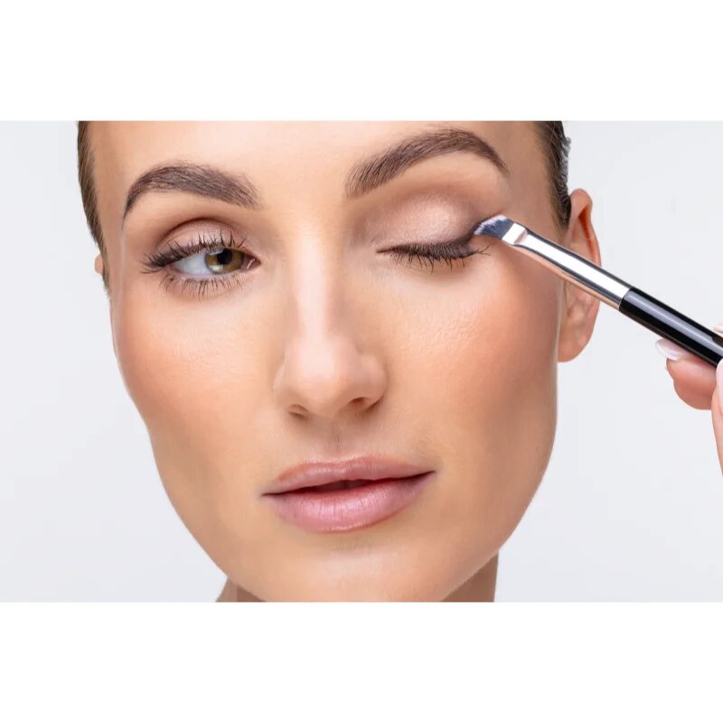 Notino Makeup Brushes Professional Angled Eyeliner Make-Up Brush 251 четка за очна линия 1 бр.