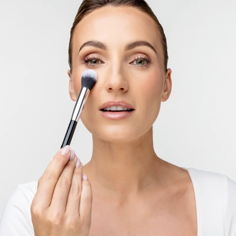 Notino Makeup Brushes Professional Domed Contour Make-Up Brush 142 контурираща четка 1 бр.