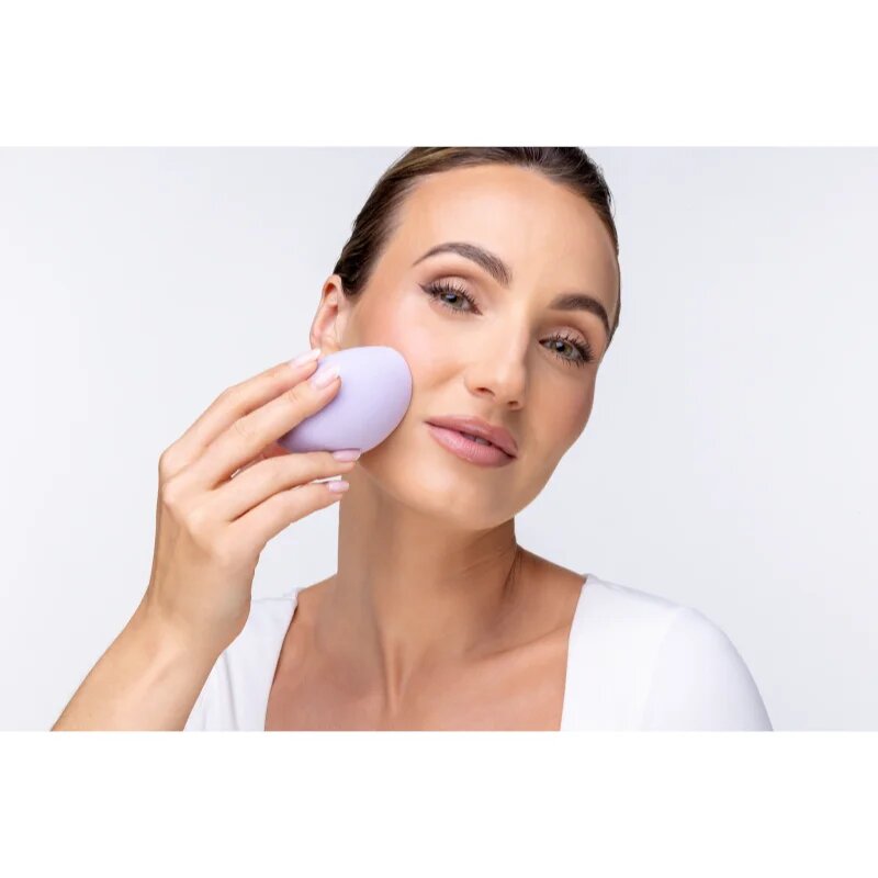 Notino Super Soft Make-Up Sponge прецизна гъбичка за фон дьо тен Lavender 1 бр.