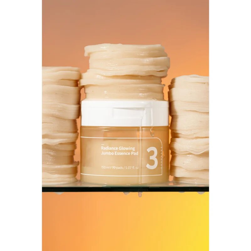 Numbuzin No. 3 Radiance Glowing Jumbo Essence Pad тонизиращи възглавнички за освежаване и хидратация 70 бр.