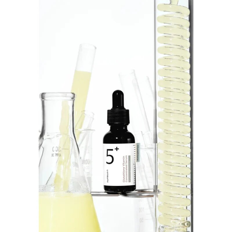 Numbuzin No. 5 Glutathione Vitamin Concentrated Serum концентриран серум за лице за кожа с хиперпигментация 30 мл.