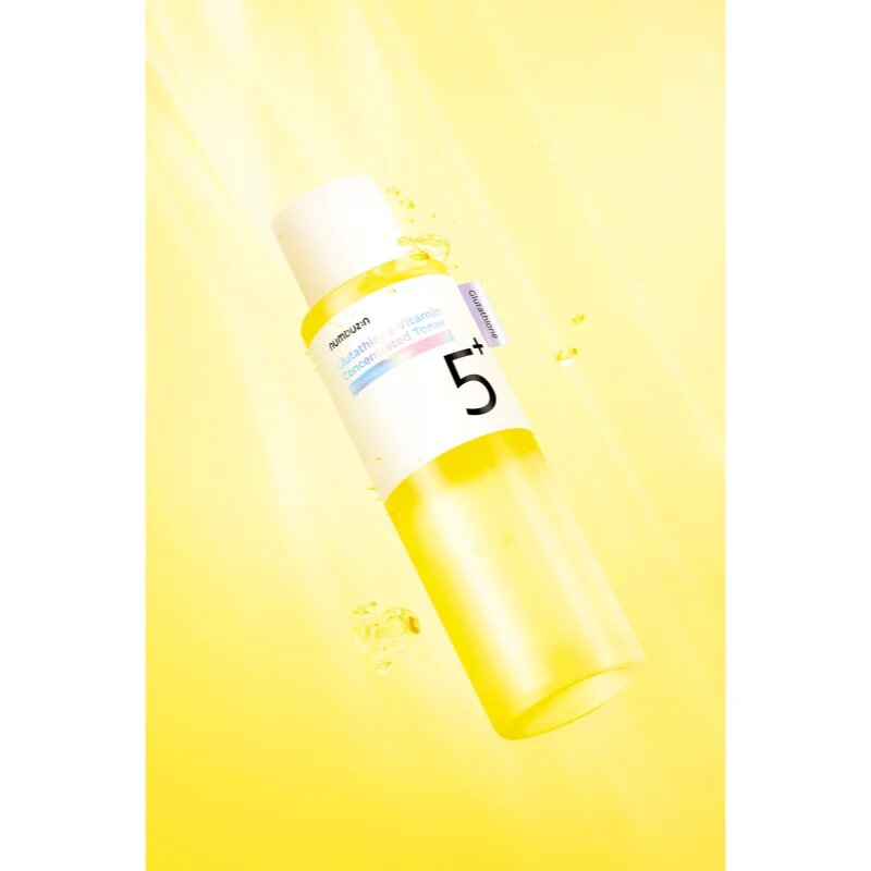 Numbuzin No. 5 Glutathione Vitamin Concentrated Toner хидратиращ тоник да уеднакви цвета на кожата 200 мл.