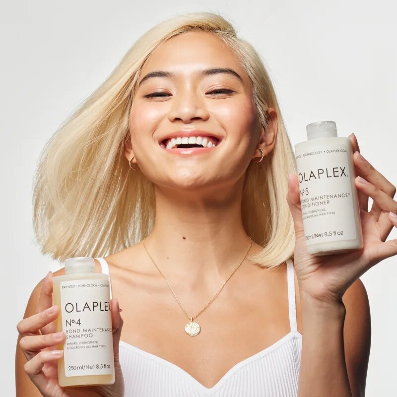 Olaplex N°4 Bond Maintenance Shampoo възстановяващ шампоан за всички видове коса 250 мл.