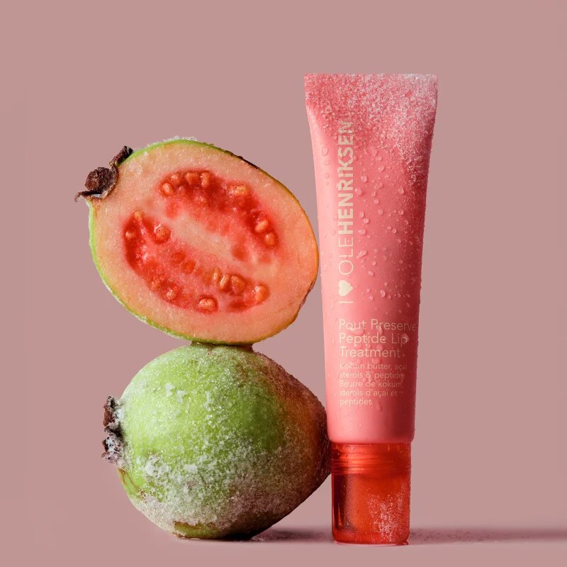 OLEHENRIKSEN Pout Preserve Chillers хидратиращ блясък за устни с охлаждащ ефект цвят Grenada Guava 12 мл.