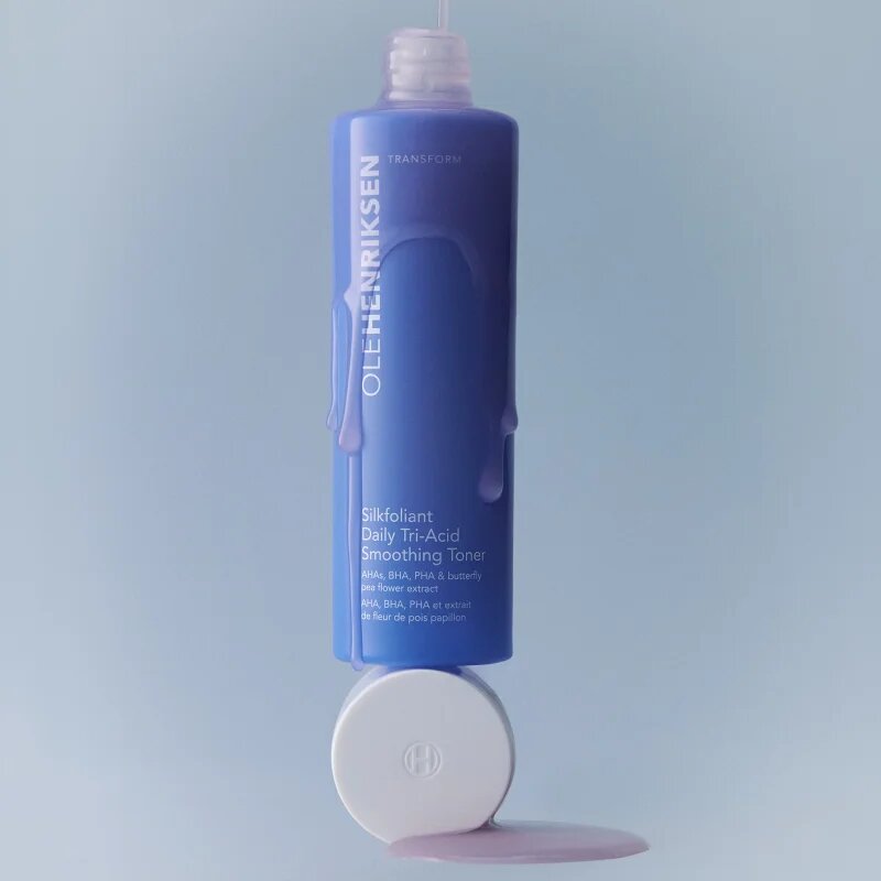 OLEHENRIKSEN Transform Silkfoliant Daily Tri-Acid Smoothing Toner with Mandelic Acid нежен ексфолиращ тоник за ежедневна употреба 30 мл.