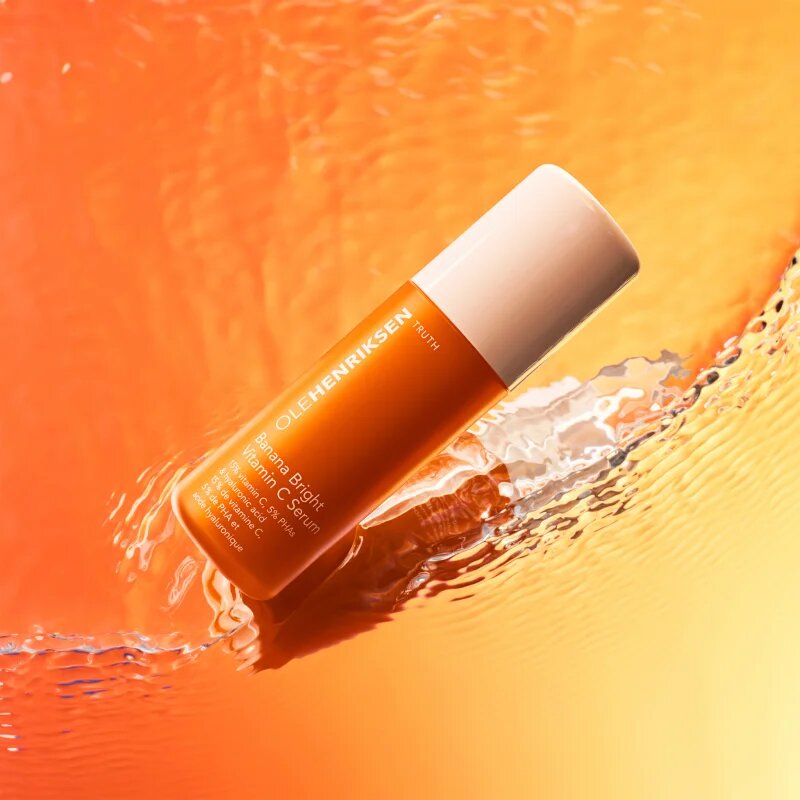 OLEHENRIKSEN Truth Banana Bright Vitamin C Serum озаряващ серум с витамин С 30 мл.