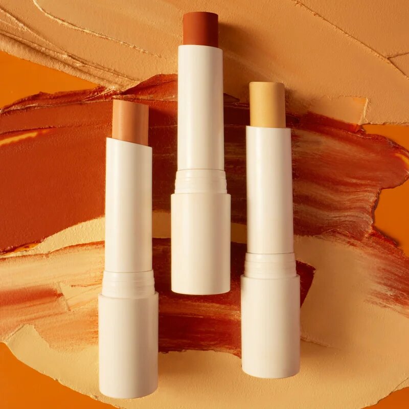 OLEHENRIKSEN Truth Banana Bright+ Vitamin CC Stick озаряващ коректор цвят Pumpkin 3.7 гр.