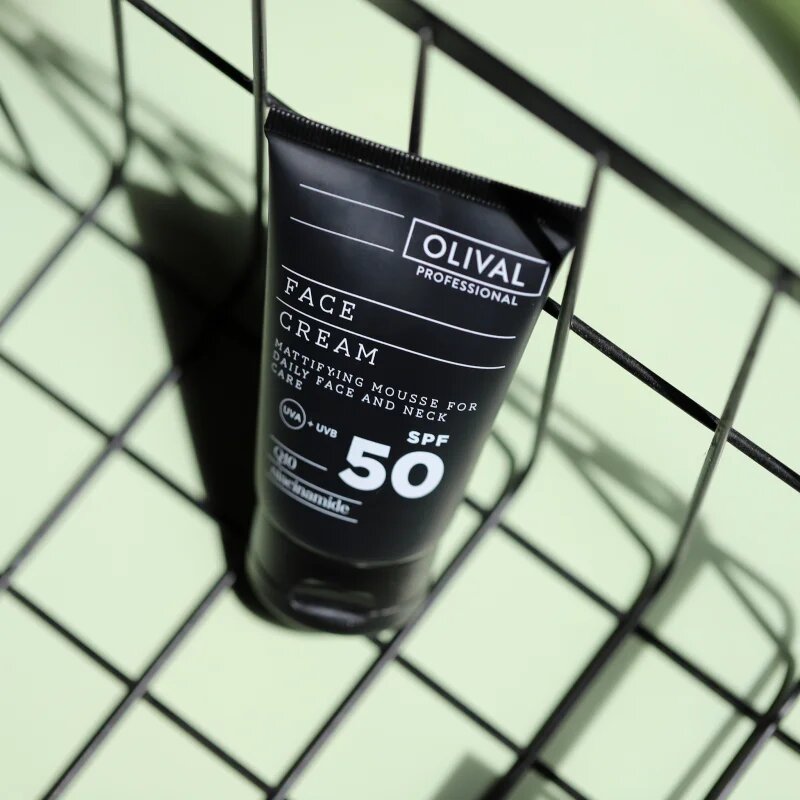 Olival Professional хидратиращ крем на лицето и шията SPF 50 50 мл.