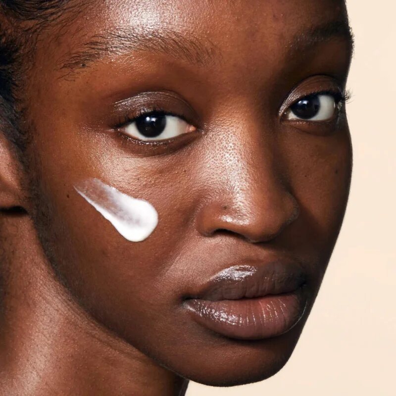 Omorovicza Hydro-Mineral Balancing Moisturizer охлаждащ хидратиращ крем с гел текстура 50 мл.