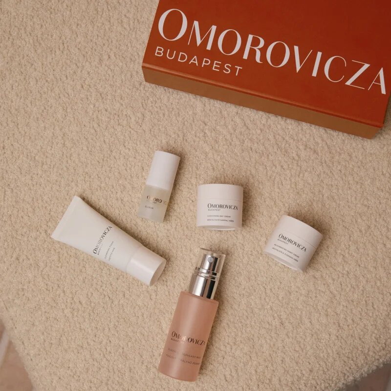 Omorovicza Mineral-charged Minis Set подаръчен комплект с минерали за всеки тип кожа на лицето