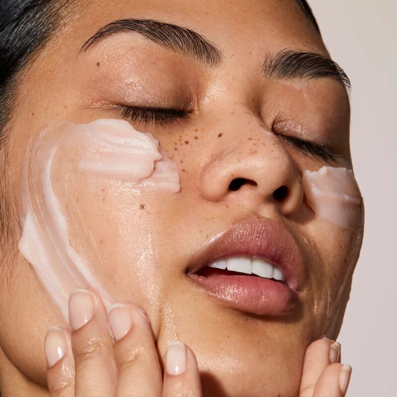 Omorovicza Queen Cream дневен крем за възстановяване стегнатостта на кожата с матиращ ефект 30 мл.