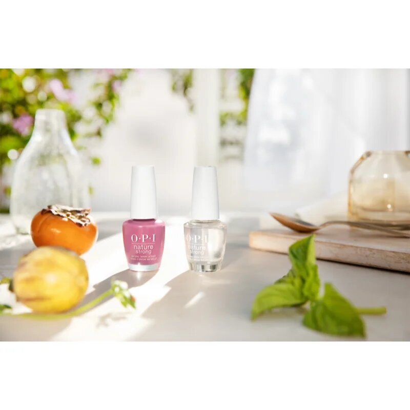 OPI Nature Strong покривен лак за нокти 15 мл.