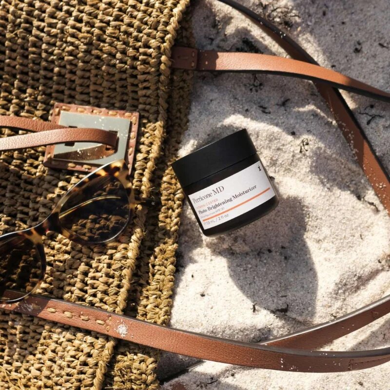 Perricone MD Vitamin C Ester Photo-Brightening Moisturizer дневен озаряващ крем с хидратиращ ефект SPF 30 59 мл.
