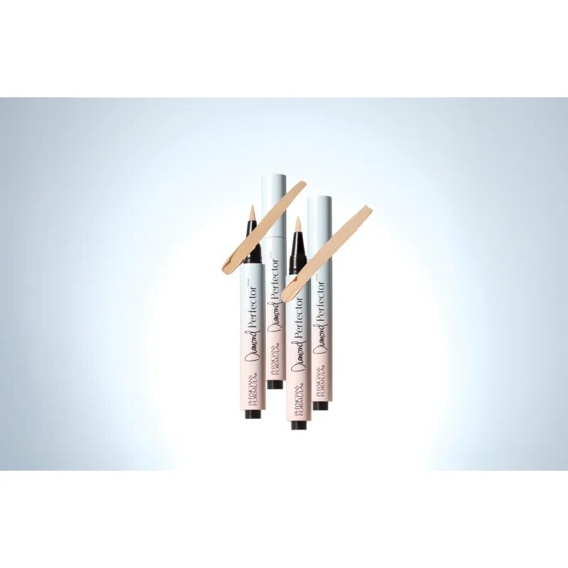 Physicians Formula Mineral Wear® Diamond Perfector озаряващ коректор в писалка цвят 1 Fair-to-Light 2.8 мл.