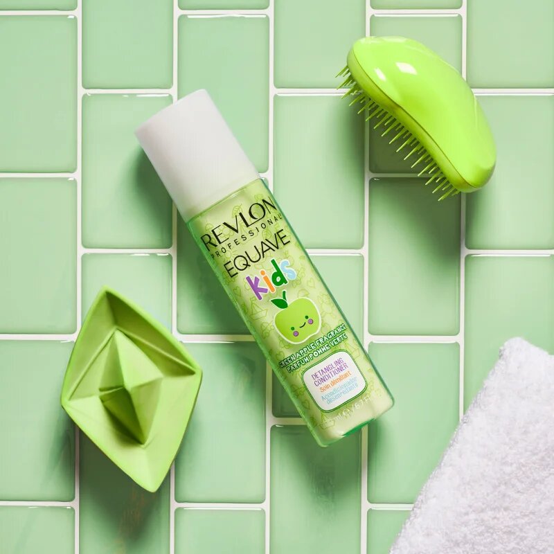 Revlon Professional Equave Kids хипоалергенен балсам без отмиване за по-лесно разресване на косата над 3 г. 200 мл.