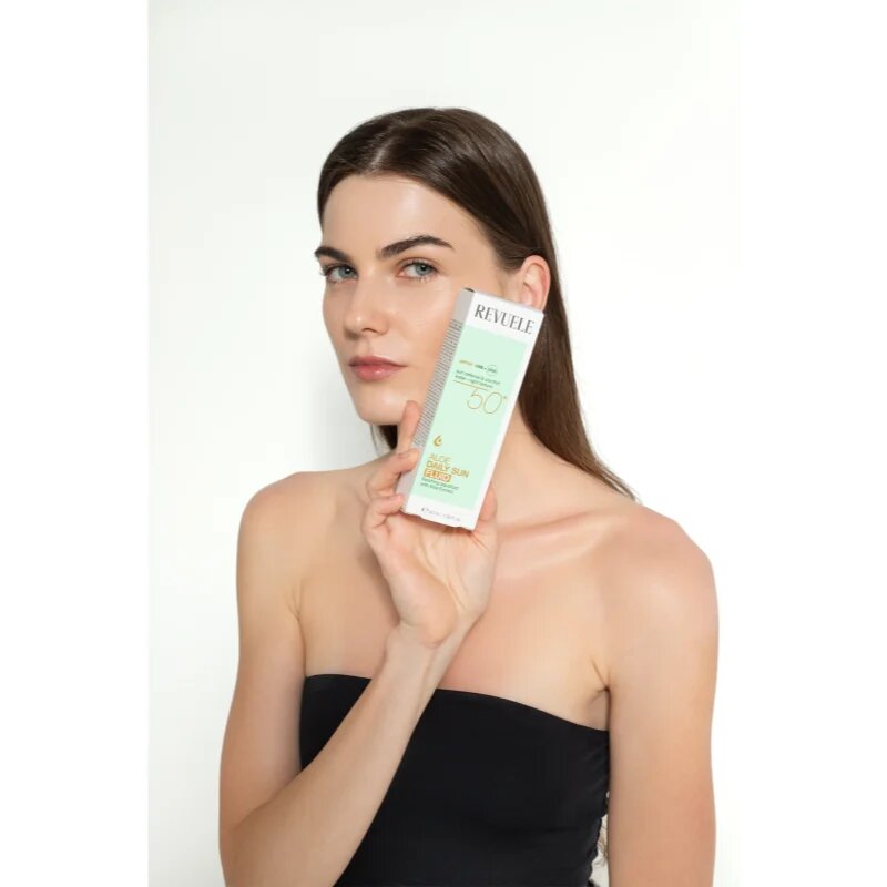 Revuele Aloe Daily Sun Face Mist SPF 30 защитна мъгла за лице SPF 30 100 мл.