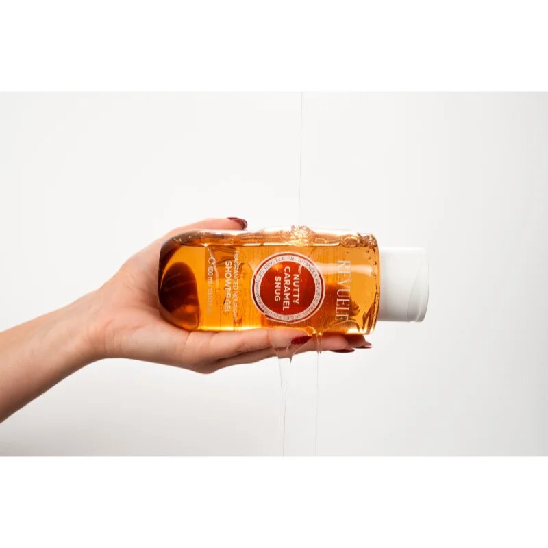 Revuele Nutty Caramel Snug Fragranced Nourishing Shower Gel парфюмиран душ гел с подхранващ ефект за жени 400 мл.