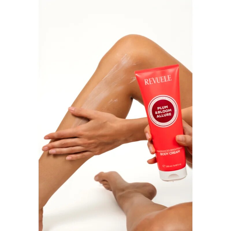 Revuele Plum & Bloom Allure Fragranced Brightening Body Cream озаряващ крем за тяло с хидратиращ ефект за жени 250 мл.