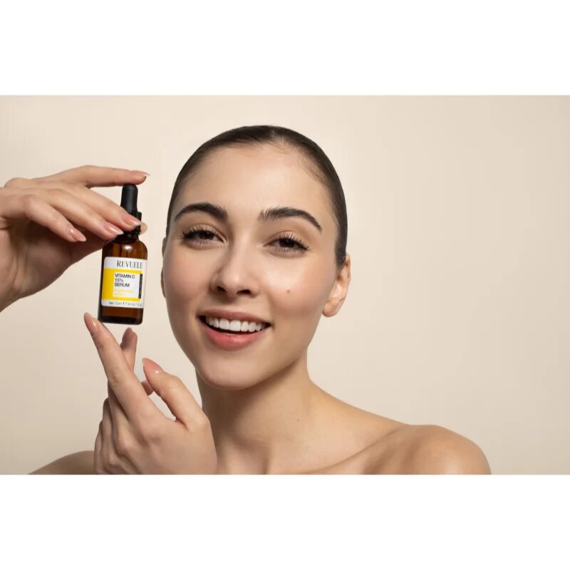 Revuele Vitamin C 15% Serum озаряващ серум да уеднакви цвета на кожата 30 мл.