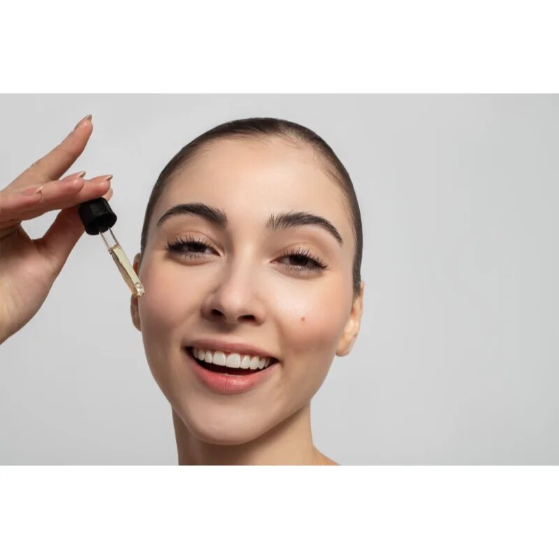 Revuele Vitamin C 15% Serum озаряващ серум да уеднакви цвета на кожата 30 мл.