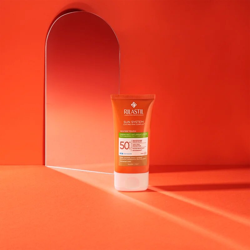 Rilastil Sun System Water Touch защитен тониращ крем за лице за смесена и мазна кожа SPF 50+ 50 мл.