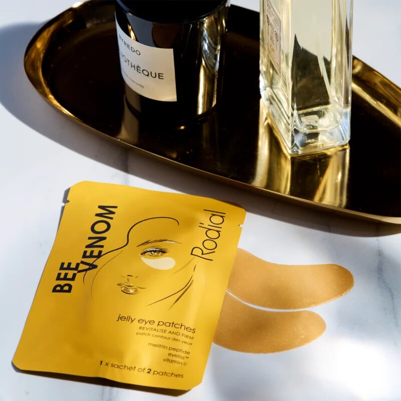 Rodial Bee Venom Jelly Eye Patches стягащи възглавнички с гел за подочната зона с успокояващ ефект 2 бр.