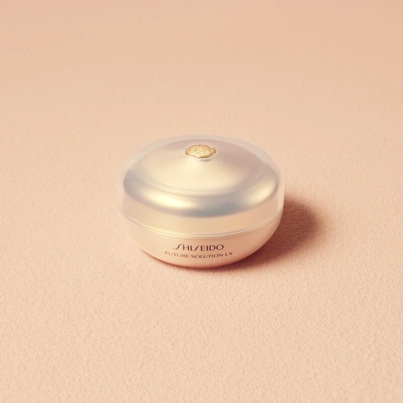 Shiseido Future Solution LX озаряваща насипна пудра 13 гр.