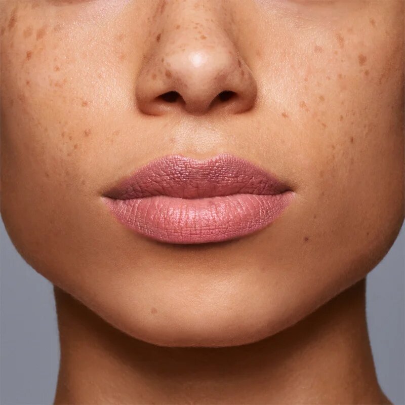 Shiseido LipLiner InkDuo червило и молив за контур за устни с балсам цвят 01 Bare 1.1 гр.